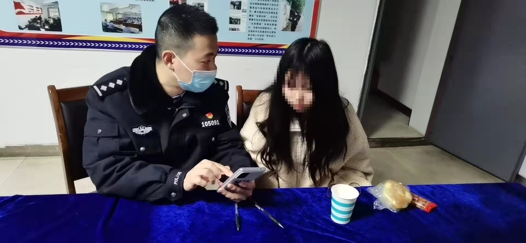 網(wǎng)警查處冒充扁擔女孩牟利者